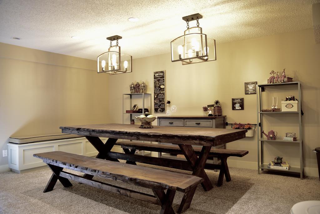 Calgary Cozy Home Luaran gambar